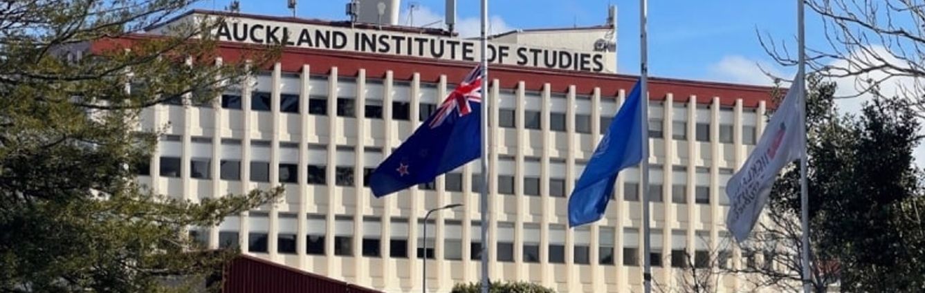 AUCKLAND INSTITUTE OF STUDIES (AIS)